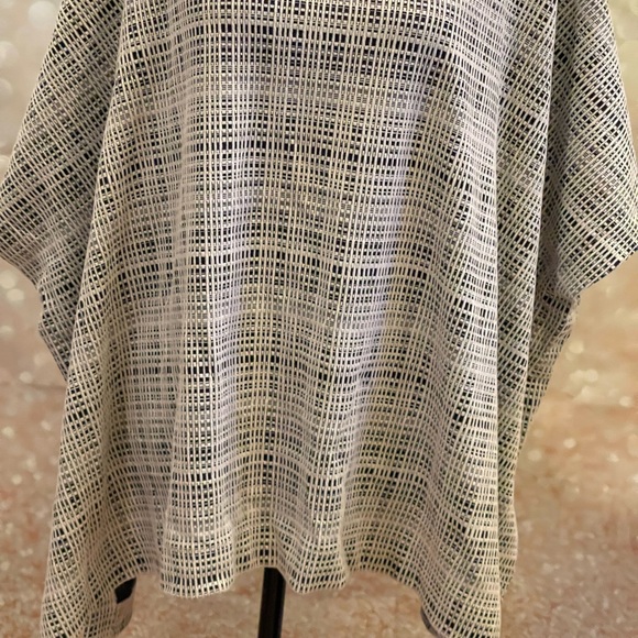 New Van Heusen L Black/White Blouse - Picture 7 of 10